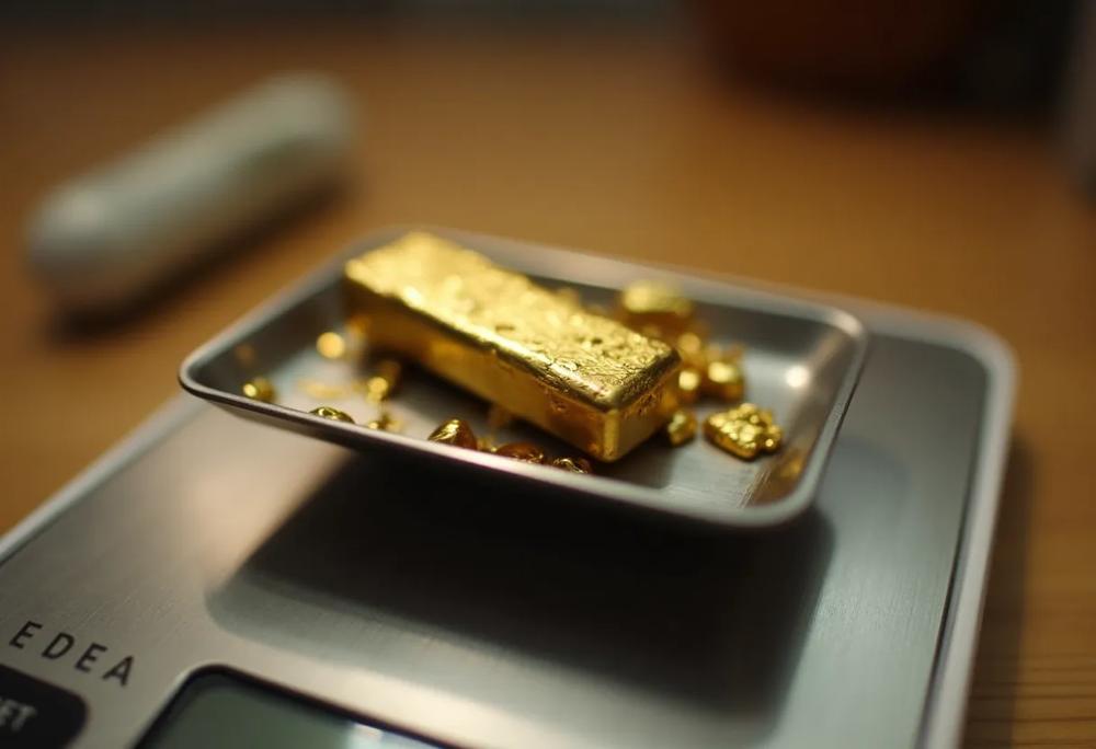 Gold scale